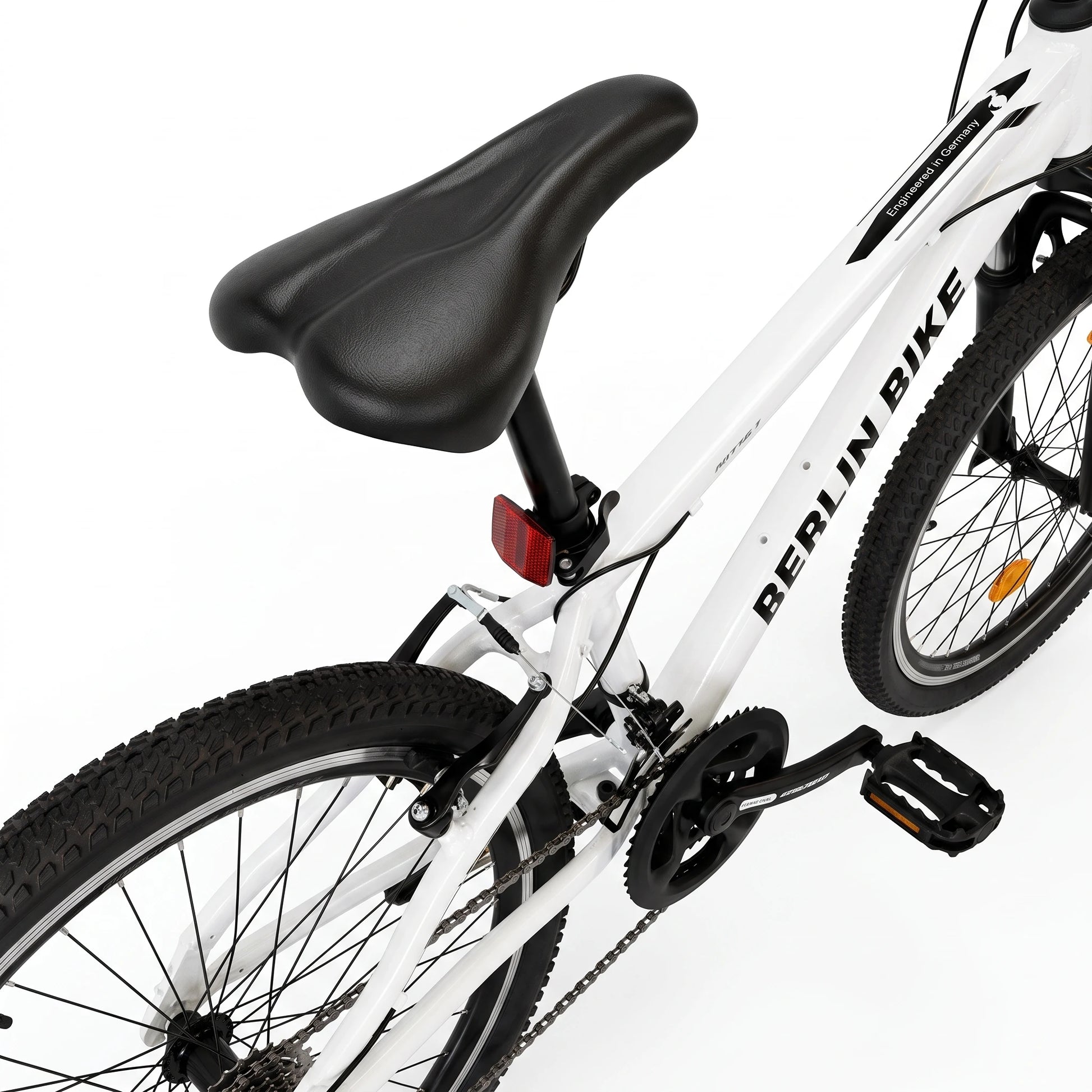 Berlin Bike MTB1 Youth Bike 24 Inch saddle detail white