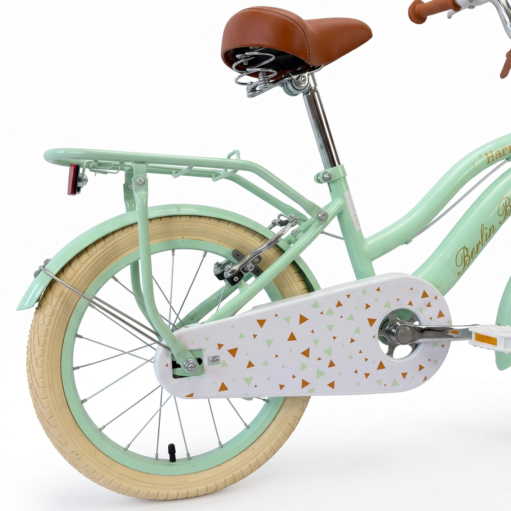 Vélo enfant Berlin Bike Harmony 16 pouces détail du porte-bagages arrière et du protège-chaîne vert