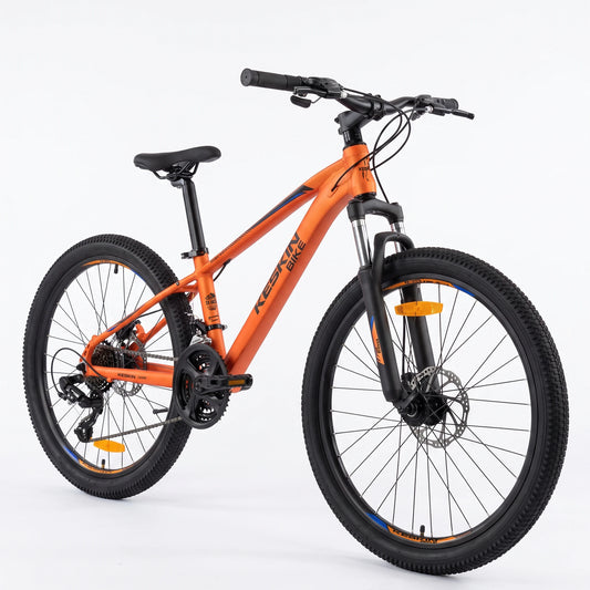 Keskin E-Bike MTB1 kinder-mountainbike van 24 inch, zijaanzicht onder een hoek van 45 graden, oranje